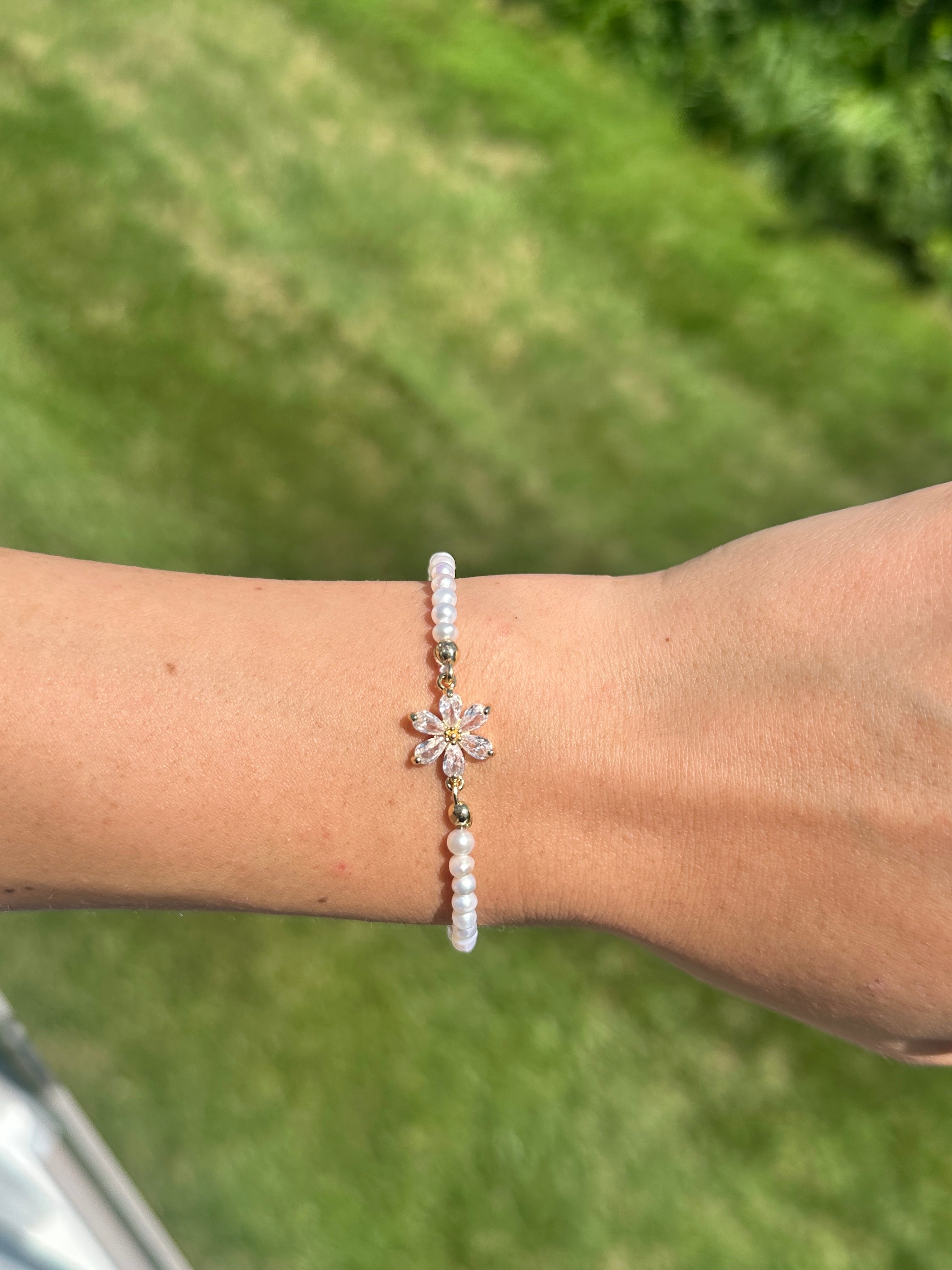 Flower Pearl Bracelet